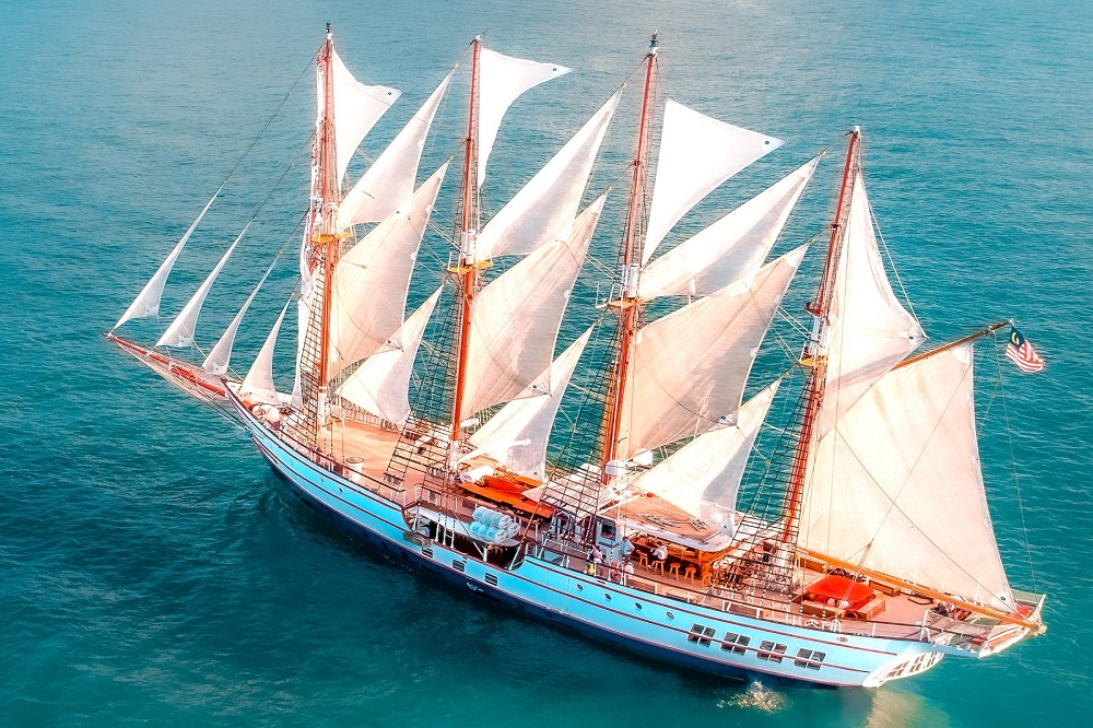 A ship named Royal Albatross sailing on the seas of Singapore